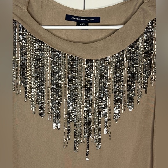 239. French Connection Beaded/Sequin Blouse size 8 - Picture 5 of 8